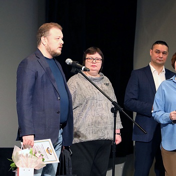 Специальный диплом Гермашова М.П. получил главный редактор газеты «Крайний Север» Лобанов А. Фото Сергея Терещенко